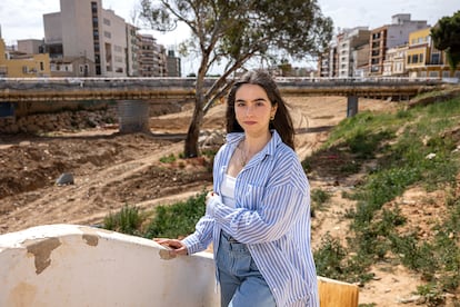 Irene Fabra en el barranco del Poyo en Paiporta, el 23 de mayo.