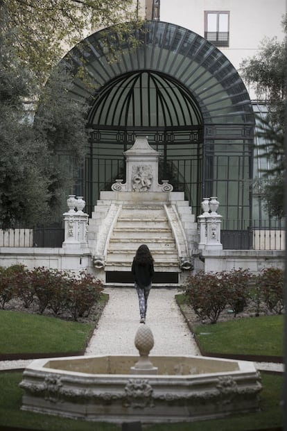 Fuente del Palacio de Parcent, actual sede del Ministerio de Justicia.