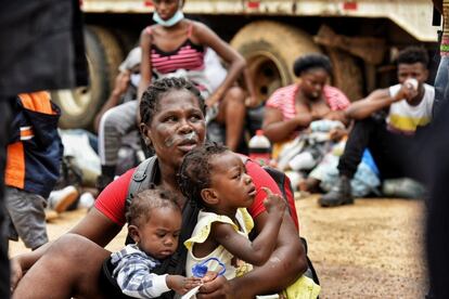 Mujeres y niños estuvieron entre los más afectados por la represión de las fuerzas del orden.