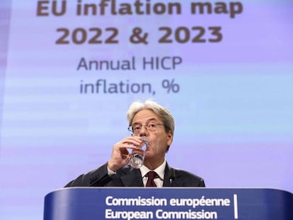 European Commissioner for the Economy Paolo Gentiloni addresses media representatives during a press conference on the Autumn 2022 Economic Forecast at EU headquarters in Brussels on November 11, 2022.