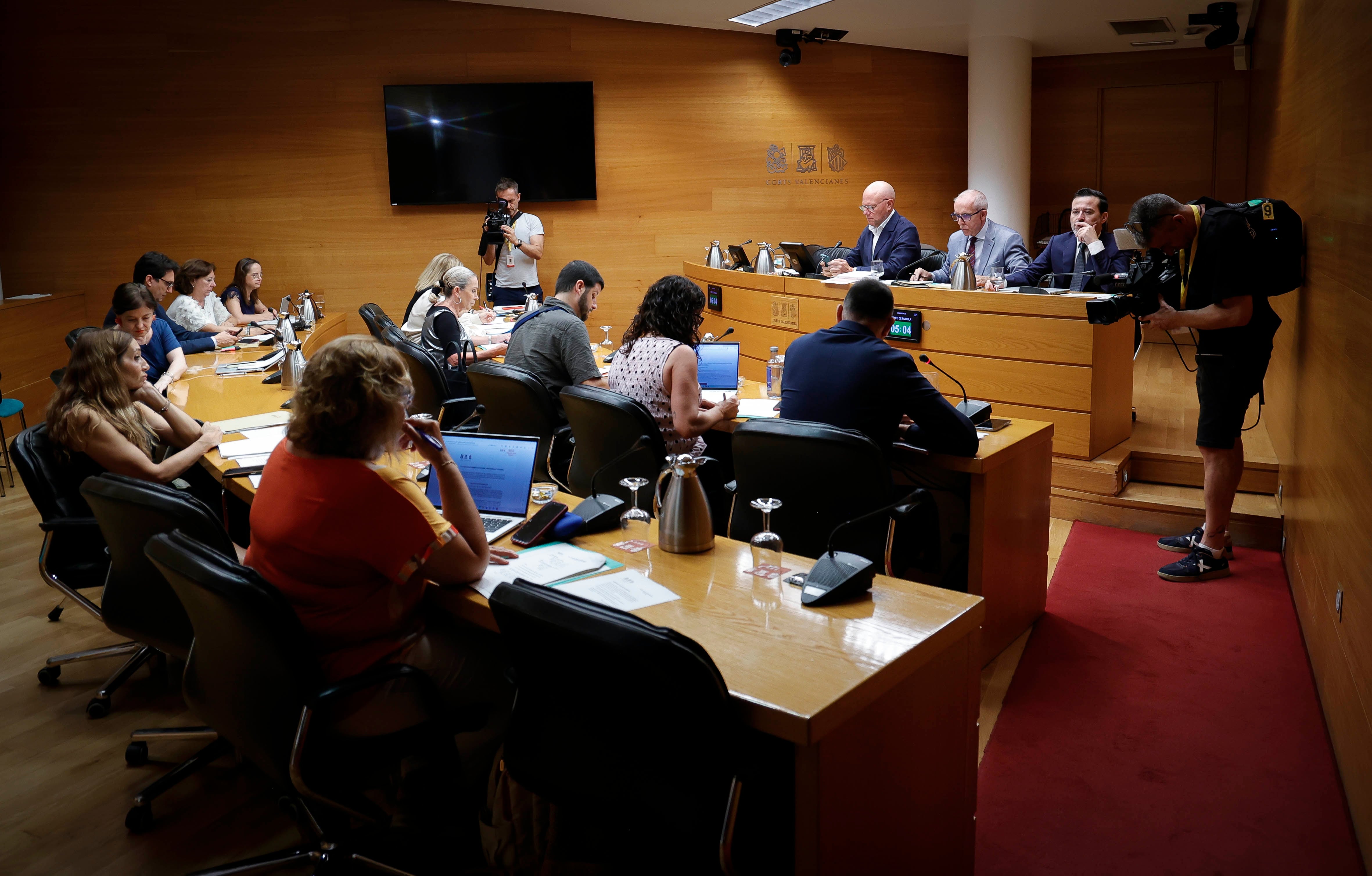 Vox impone su “prioridad nacional” al PP en los Presupuestos de la Generalitat Valenciana