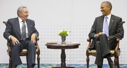 Raul Castro y Barack Obama, en una reuni&oacute;n en abril de este a&ntilde;o.