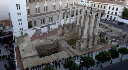 Vista del templo romano de C&oacute;rdoba en su apertura al p&uacute;blico.