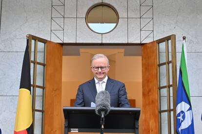 El primer ministro australiano, Anthony Albanese, durante la rueda de prensa para convocar elecciones, este viernes en Canberra.