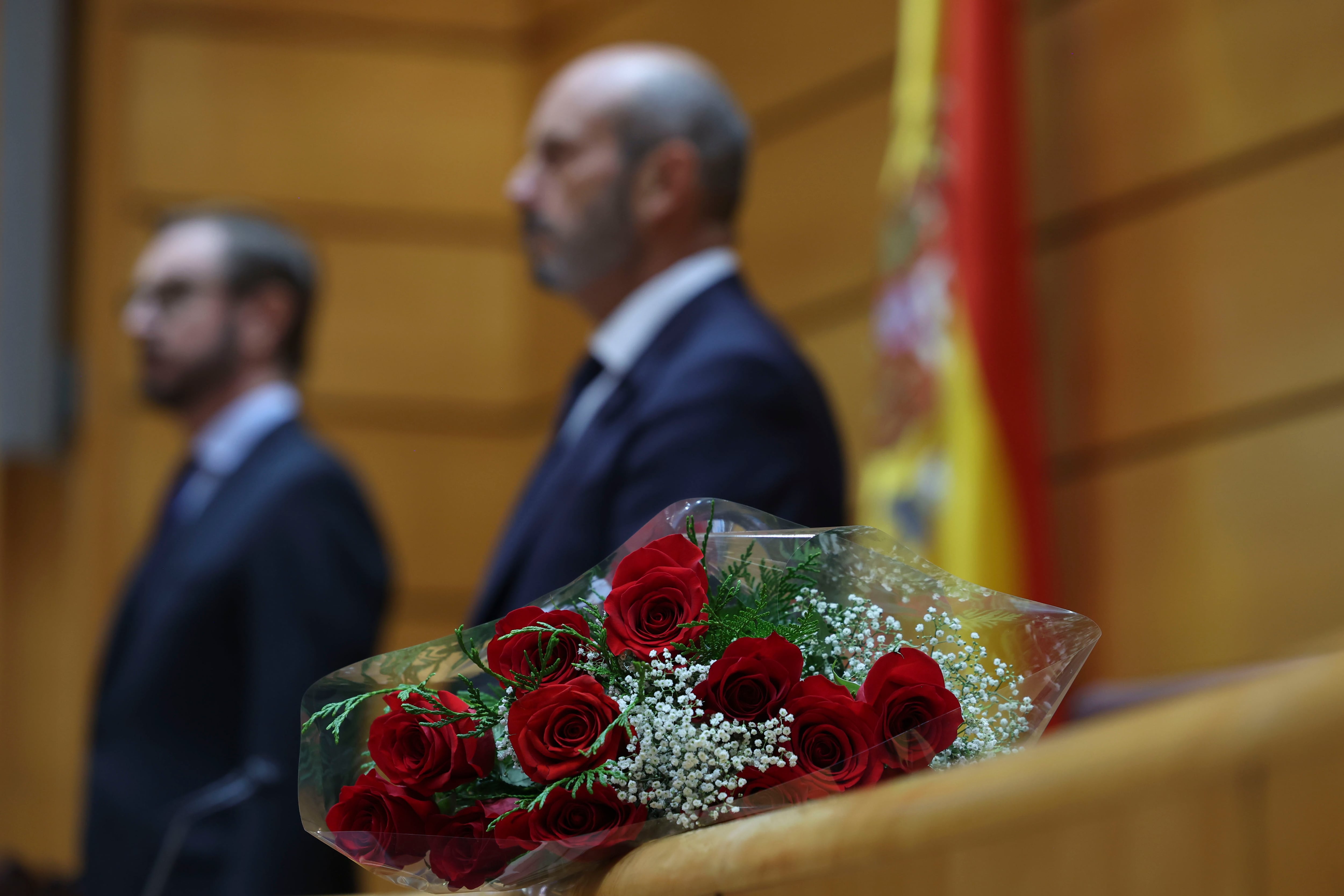 El PP hace de los pagos en efectivo del PSOE el eje de su estrategia de oposición