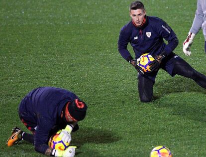 Kepa, portero del Athletic, en el entrenamiento de este viernes.