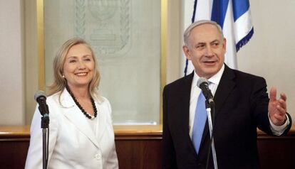 Hillary Clinton y Benjamín Netanyahu, en Jerusalén.
