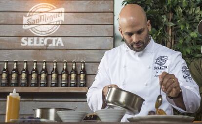 Sam Kass, este mieróles cocinando en la presentación de Exploratorium  de San Miguel Selecta.