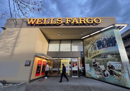 Una oficina de Wells Fargo en Seattle (Washington), en una imagen de archivo.