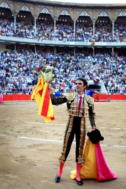 Jos&eacute; Tom&aacute;s, antes de la &uacute;ltima corrida de toros celebrada en la Monumental de Barcelona, el 25 de septiembre de 2011. 