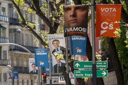 Carteles electorales de las elecciones generales del 28-A.