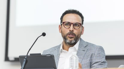 Miguel Novoa en una conferencia en la Universidad de Colima, en 2023.