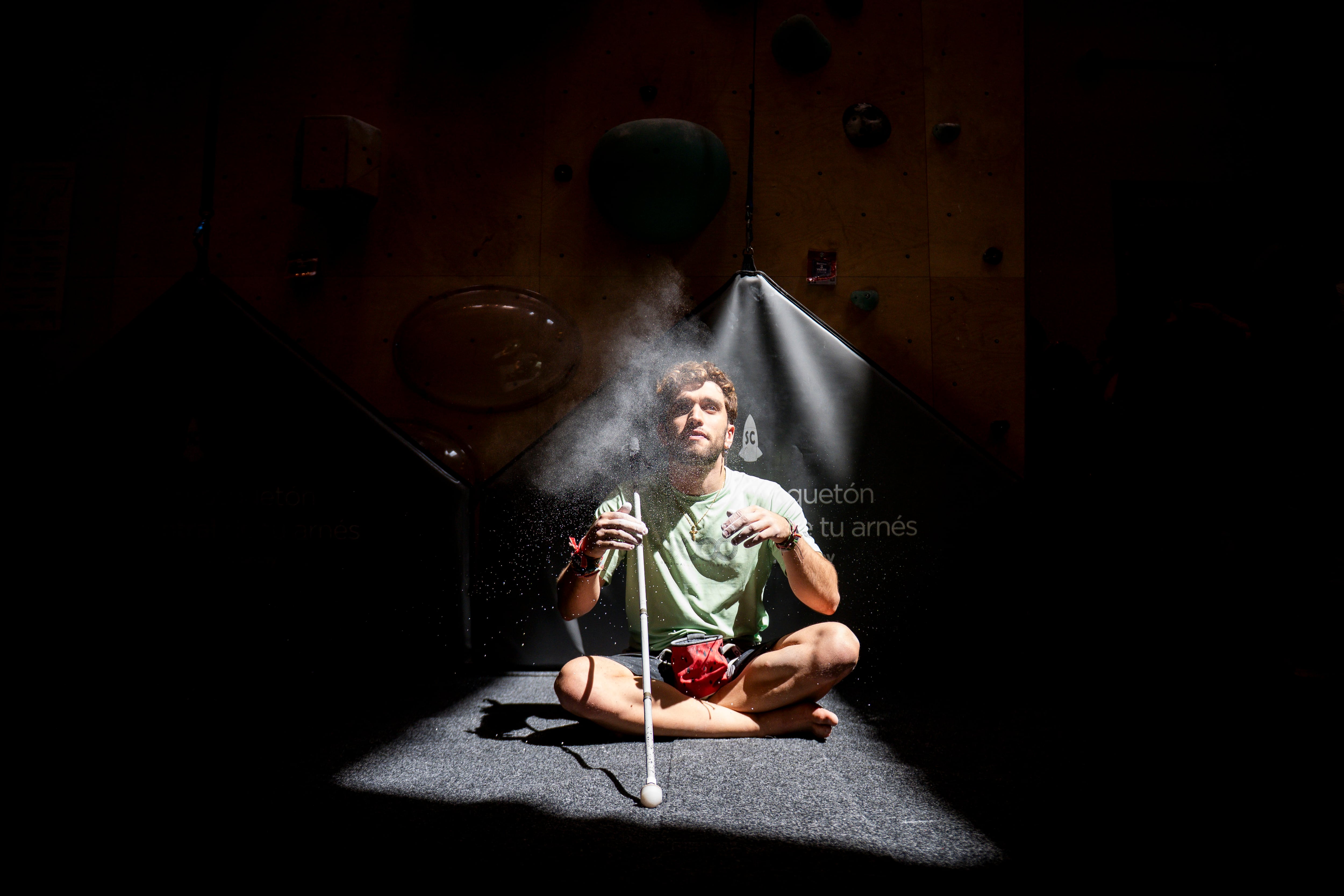 Guillermo Pelegrín, miembro del equipo nacional FEDME de paraescalada, aspira a participar en los próximos Juegos Paralímpicos de Los Ángeles 2028, en los que esta modalidad deportiva concurrirá por primera vez.