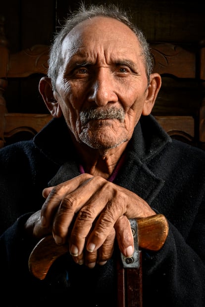 Ramírez, el cacique de la montaña, también es considerado un líder espiritual. Durante toda su vida ha luchado por mantener vivo el legado indígena y cohesionar a las comunidades que aún sobreviven.