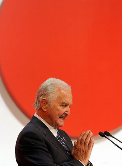 Carlos Fuentes.