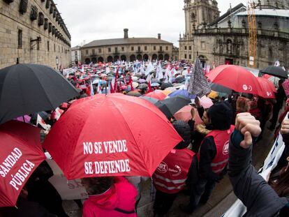 Manifestación el pasado febrero en Santiago en defensa de la sanidad pública.