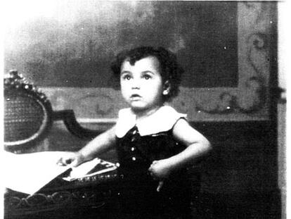 Hijo de agricultores, Joan Guinjoan correteaba desde muy pequeño por el patio de la masía familiar y los alrededores durante los veranos. "Era un niño muy travieso, que no daba tregua ni a mi madre ni a mi abuela", recuerda el compositor.
