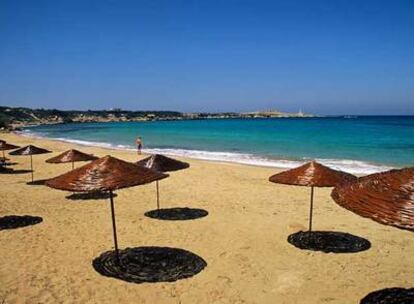 Una de las playas de la península de Karpas,  extensa lengua de tierra al noreste de la isla de Chipre.