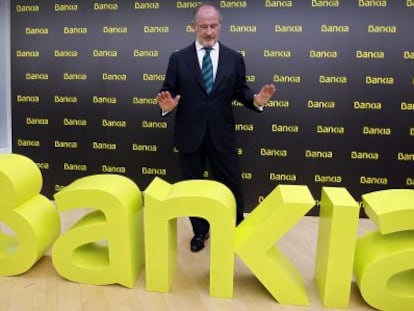 Rato presenta, en marzo de 2011, la entidad Bankia.