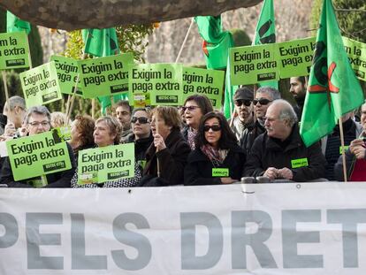 Manifestació de funcionaris davant del Parlament.