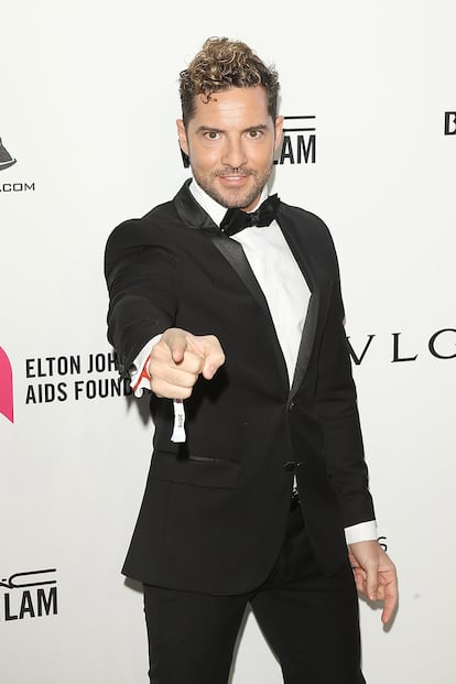 David Bisbal acudió como invitado a la fiesta de Elton John.