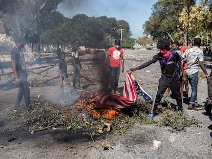 Protestas en Puerto Príncipe para exigir la renuncia del presidente Jovenel Moïse.