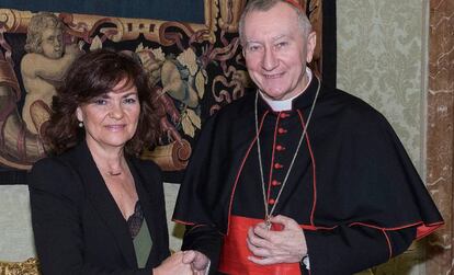 Carmen Calvo y Pietro Parolin, este lunes en la Ciudad del Vaticano.