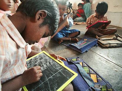 Un día de clase en la escuela de Bhagipalli, en el distrito de Anantapur (India).
