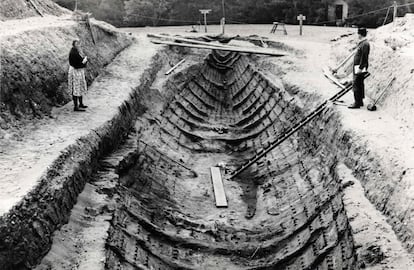 El barco de Sutton Hoo, durante su excavación en 1939.