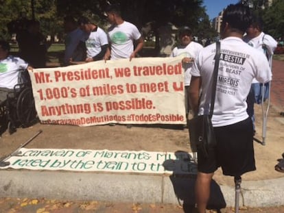 Emigrantes hondureños discapacitados inician ayuno ante la Casa Blanca