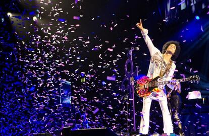 Prince, en una actuación en Birmingham en 2014.