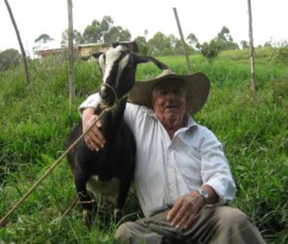 Ovidio González, before his cancer diagnosis.