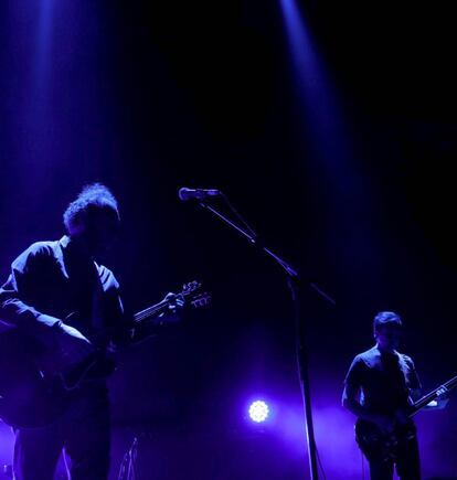 El grupo Los Planetas durante un concierto en Madrid.