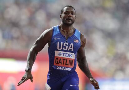 Justin Gatlin, ganando su serie.