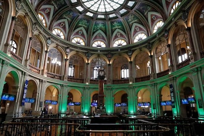 Interior de la Bolsa de Madrid.