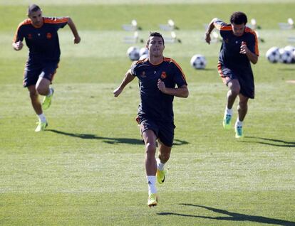 Cristiano, con Pepe y Benzema.