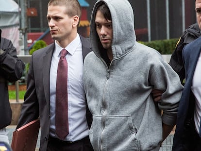 Martin Shkreli, durante su arresto por fraude.