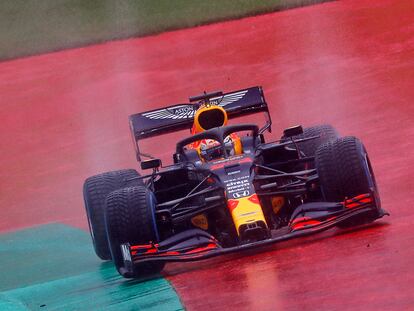 El piloto de Red Bull Max Verstappen, durante la clasificación del Gran Premio de Estiria de F1 2020.