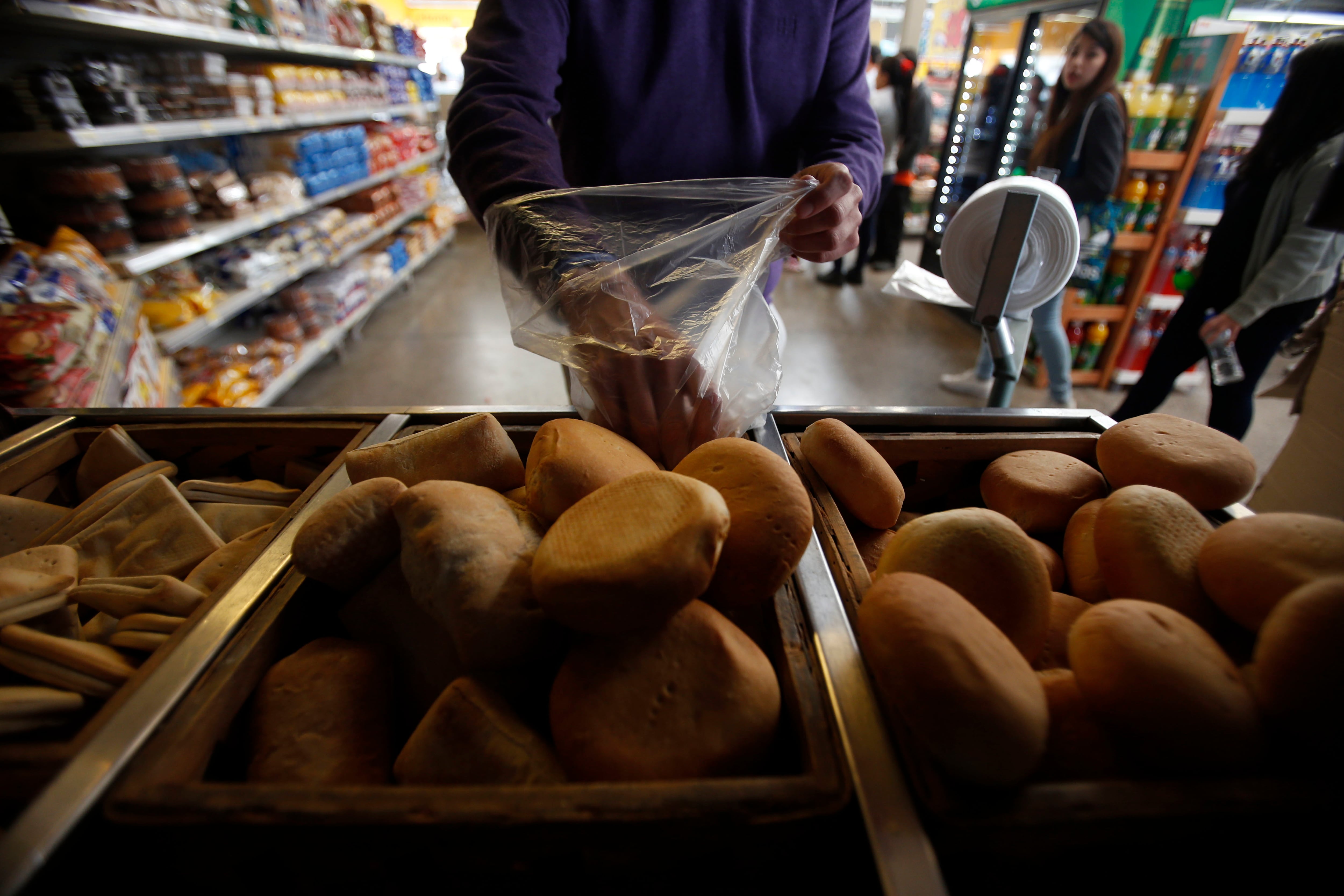 Semana Santa en Chile: cómo funcionará el comercio sin el feriado irrenunciable para el Viernes Santo
