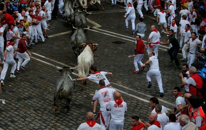 El 29 de junio fueron desembarcados en los corrales del Gas de Pamplona las reses, con divisa blanca y roja, cuyos pesos oscilan entre los 515 y los 600 kilos.