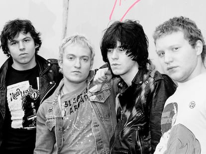 El grupo 'Exploding Hearts'.