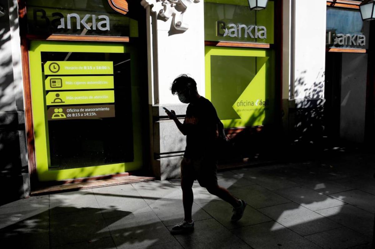 Fusión Morgan Stanley, Rothschild, Deloitte y EY asesoran a CaixaBank y ...