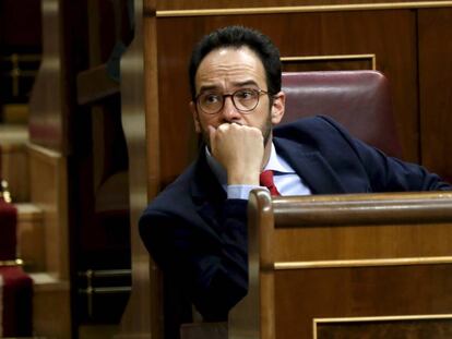 El portavoz parlamentario del PSOE, Antonio Hernando, en el Congreso.