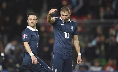 Valbuena y Benzema en un partido de 2014.