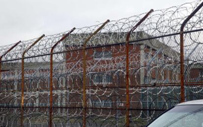 Vista de la cárcel de Rikers Island donde se encuentra recluido Dominique Strauss-Kahn.