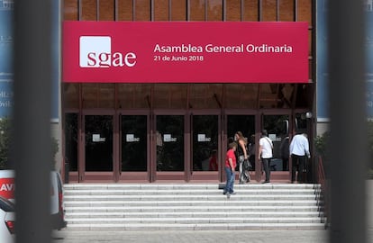 Local de Madrid donde ayer se celebr la asamblea de la Sociedad General de Autores. 