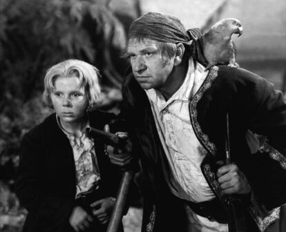 Jackie Cooper y Wallace Beery como Jim Hawkins y Long John Silver.