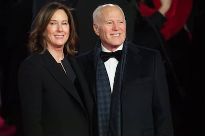 Kathleen Kennedy y su marido Frank Marshall en Londres el pasado mes de diciembre.