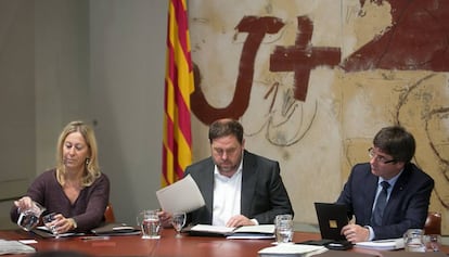 Munté, Junqueras y Puigdemont este martes en Barcelona.