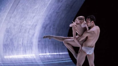 Un momento de la actuación de la Dresden Frankfurt Dance Company.